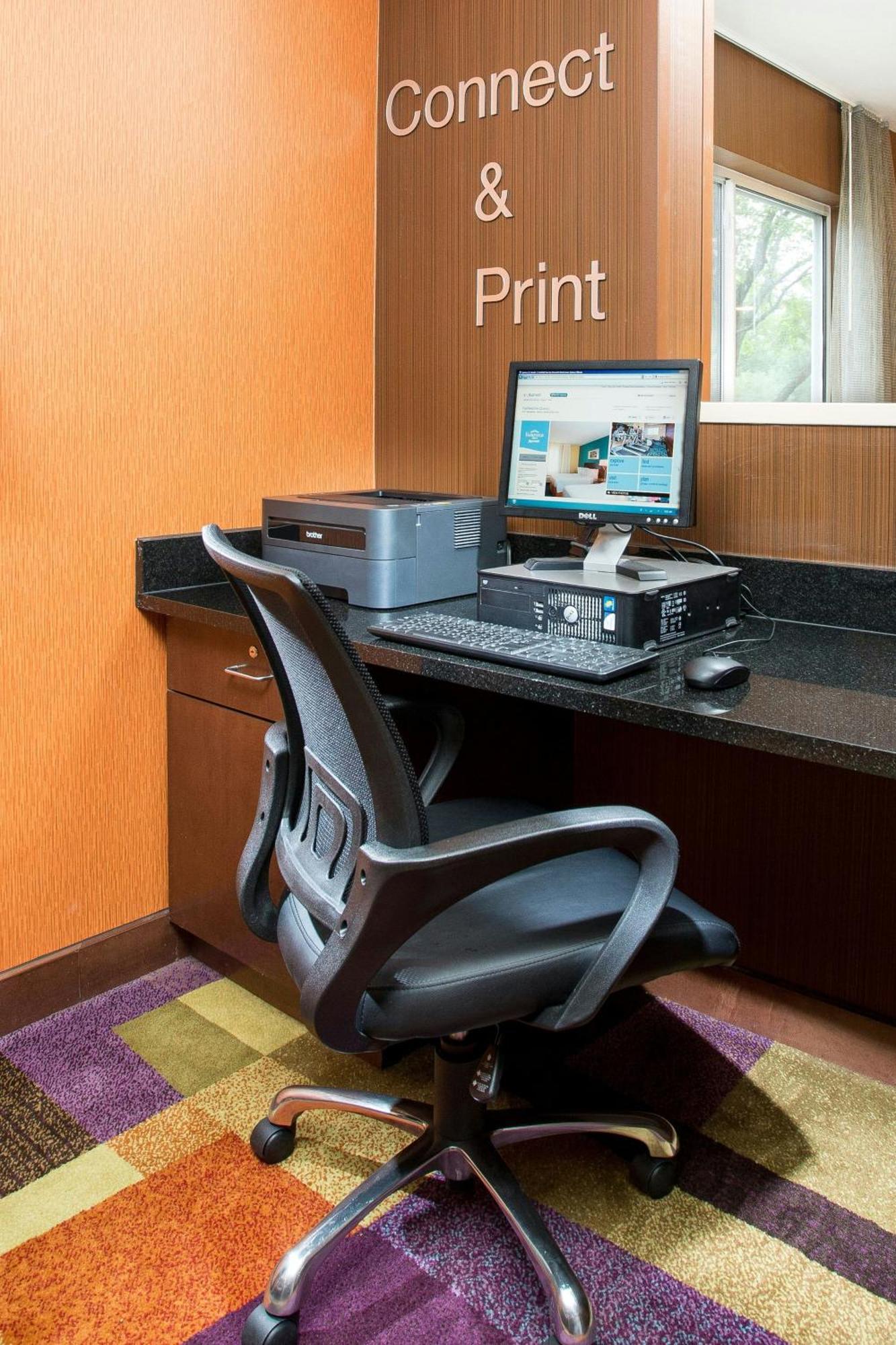 Fairfield Inn & Suites By Marriott Куинси Екстериор снимка