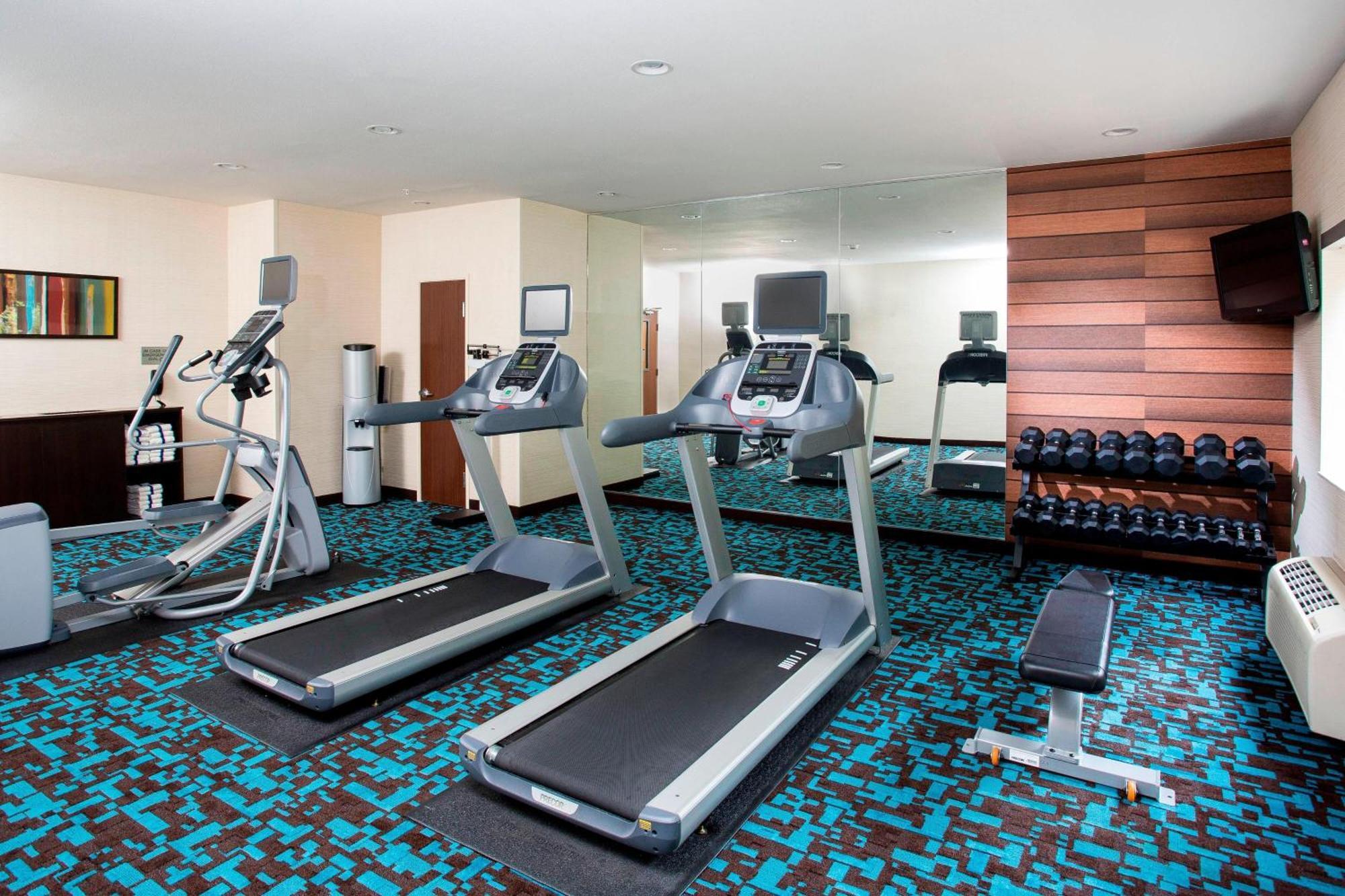 Fairfield Inn & Suites By Marriott Куинси Екстериор снимка