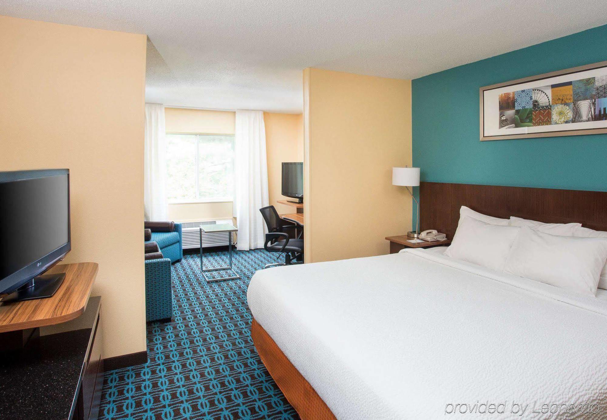 Fairfield Inn & Suites By Marriott Куинси Екстериор снимка